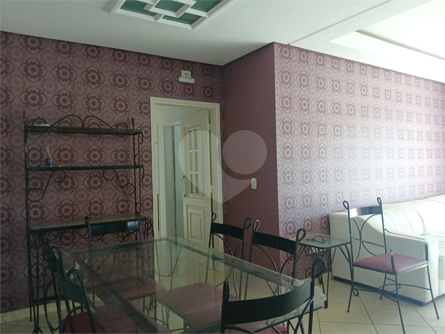 Apartamento à venda com 3 quartos, sendo 1 suíte,  em Jardim Brasil, São Roque, SP