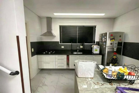 Casa com 2 dormitórios à venda, 130 m² por R$ 879.000,00 - Marapé - Santos/SP