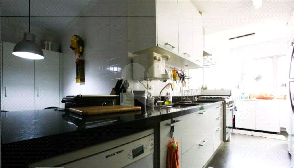 Apartamento à venda com 3 quartos, sendo 1 suíte, em Itaim Bibi, São Paulo, SP