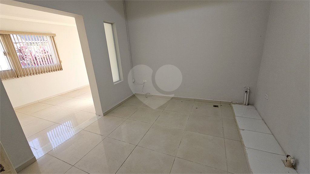Sobrado à venda com 3 quartos, sendo 2 suítes, em Jardim Rossignatti, Indaiatuba, SP