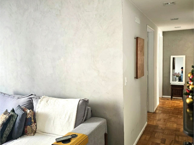 Apartamento à venda com 3 quartos, sendo 1 suíte,  em Vila Nova Conceição, São Paulo, SP