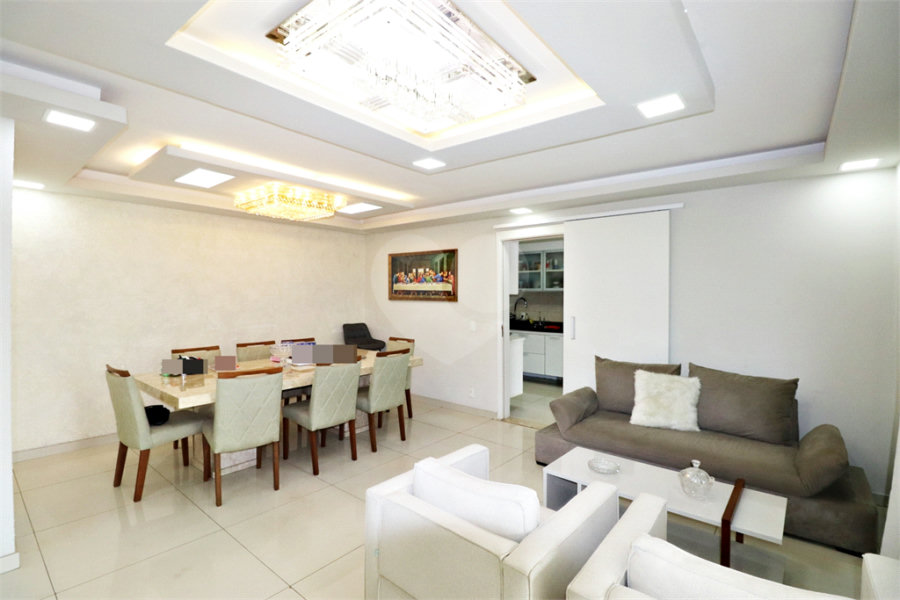 Apartamento à venda com 3 suítes em Santana, São Paulo, SP
