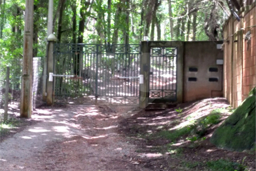 Casa à venda com 3 quartos, sendo 1 suíte, em Serra da Cantareira, Mairiporã, SP