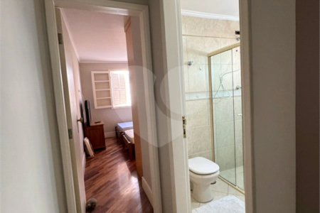 Casa à venda com 3 quartos, sendo 1 suíte, no condomínio Villagio Staluccia, São Paulo - SP