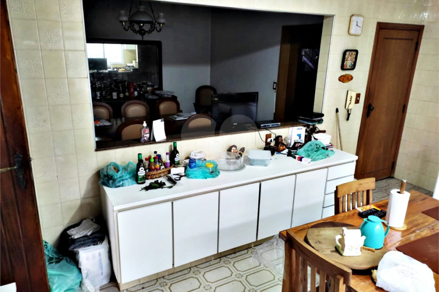 Sobrado à venda com 5 quartos, sendo 2 suítes, em Vila Nova Cachoeirinha, São Paulo, SP