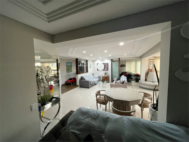 Apartamento para alugar com 4 suítes em Santana, São Paulo, SP