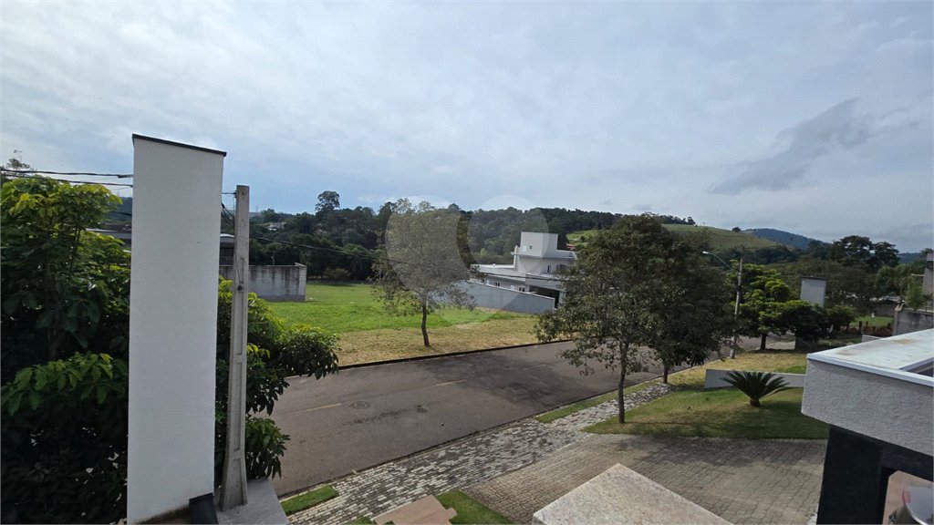 Casa à venda ou para alugar com 5 quartos, sendo 4 suítes,  no condomínio Equilibrium, Atibaia - SP