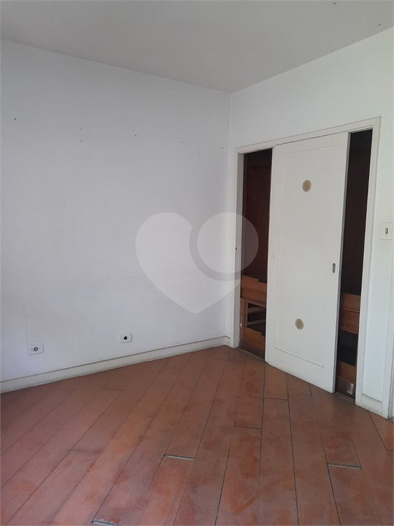 Sobrado à venda com 3 quartos, sendo 1 suíte, em Vila Mariana, São Paulo, SP