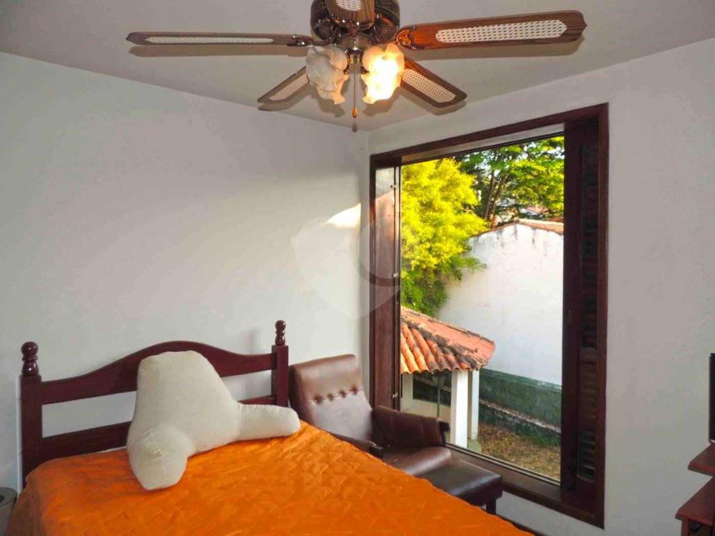 Casa de Vila à venda com 4 quartos, sendo 2 suítes, em Jardim dos Estados, São Paulo, SP