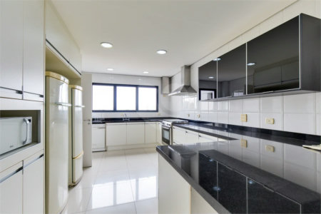 Apartamento à venda ou para alugar com 4 suítes em Alto da Boa Vista, São Paulo, SP
