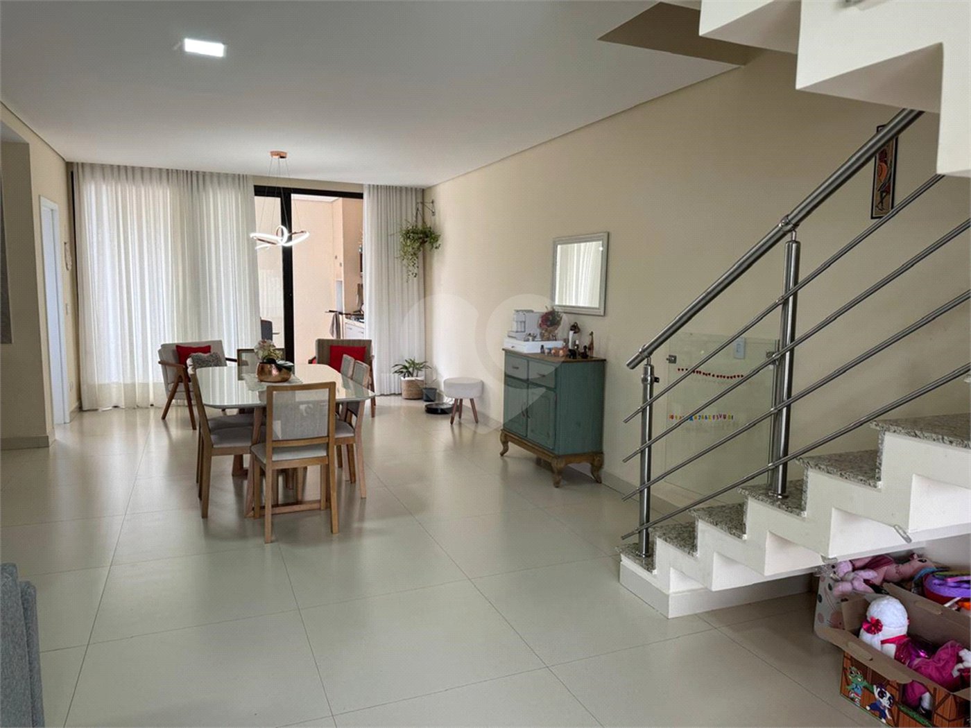 Casa à venda com 3 suítes no condomínio Terras de São Francisco, Sorocaba - SP