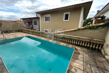 Casa à venda com 4 quartos, sendo 2 suítes,  em Vila Inah, São Paulo, SP