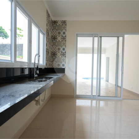 Casa à venda com 5 suítes no condomínio Lagos D´icaraí, Salto - SP