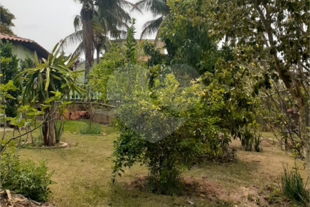 Casa à venda com 3 quartos, sendo 1 suíte, no condomínio Zuleika Jabour, Salto - SP