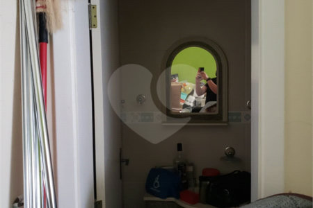 Casa à venda com 6 quartos, sendo 3 suítes, em Alto Ipiranga, Mogi das Cruzes, SP