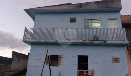 Casa à venda com 4 quartos, sendo 1 suíte,  no Centro, Salesópolis, SP
