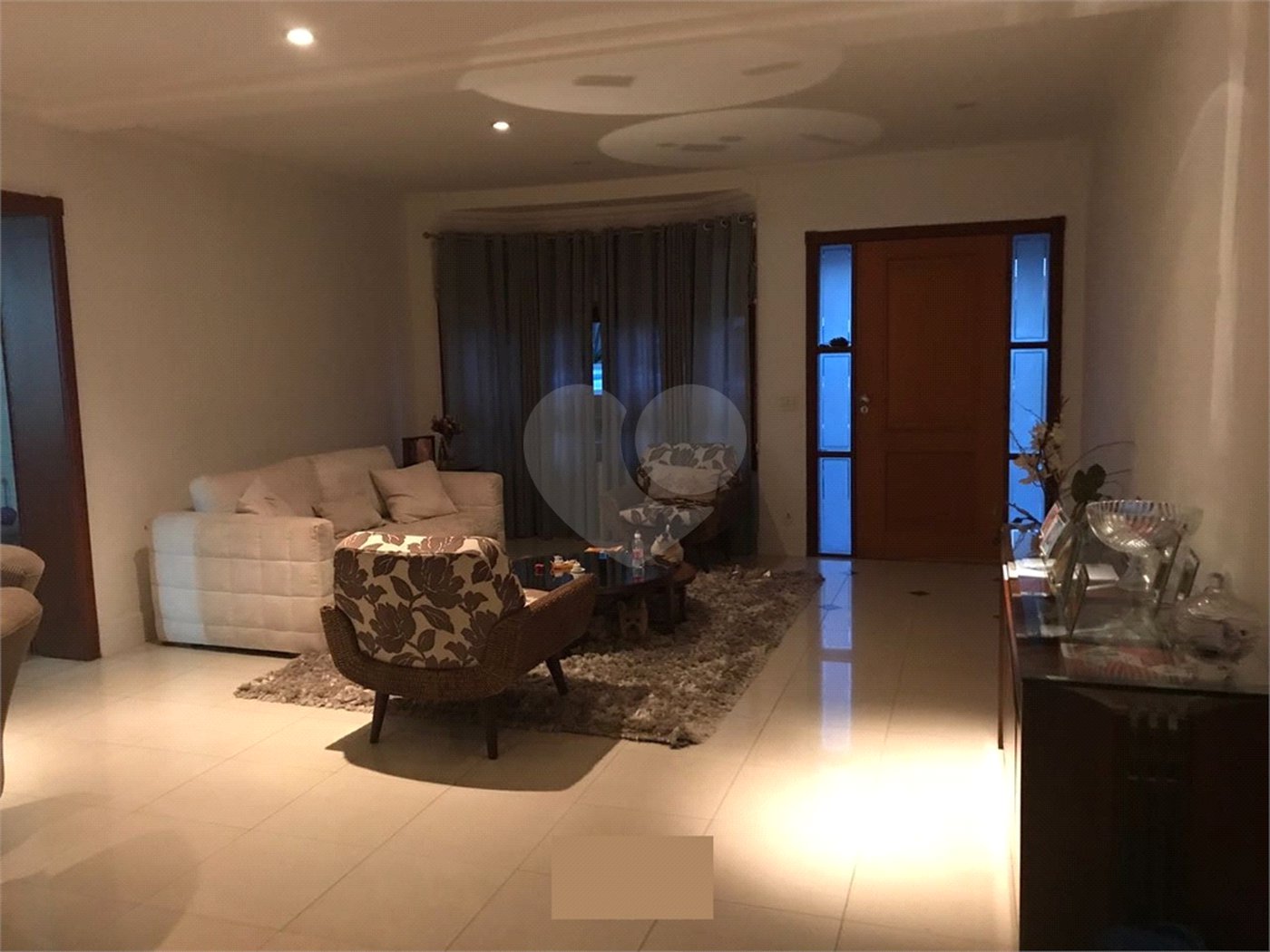 Casa à venda com 5 suítes no condomínio Jardim São Felipe, Atibaia - SP