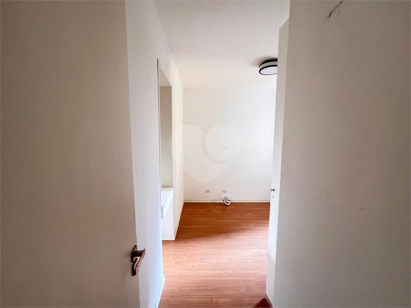 Apartamento à venda com 2 quartos em Moema, São Paulo, SP