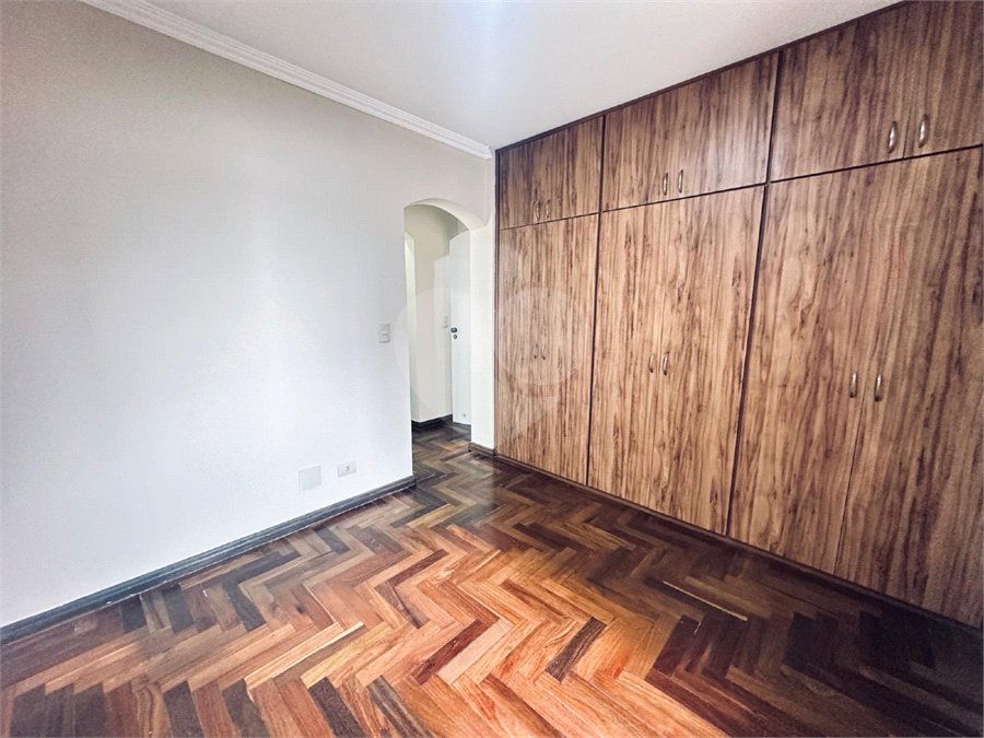 Apartamento à venda com 3 quartos, sendo 1 suíte, em Alto da Boa Vista, São Paulo, SP