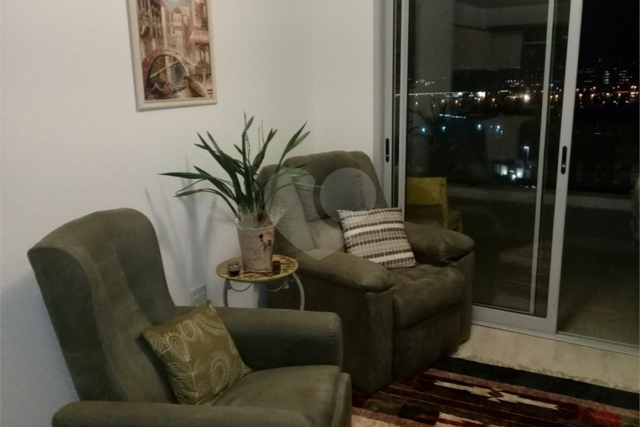 Casa à venda com 2 quartos no condomínio Estrada Lázaro Amâncio de Barros,117, São Paulo - SP