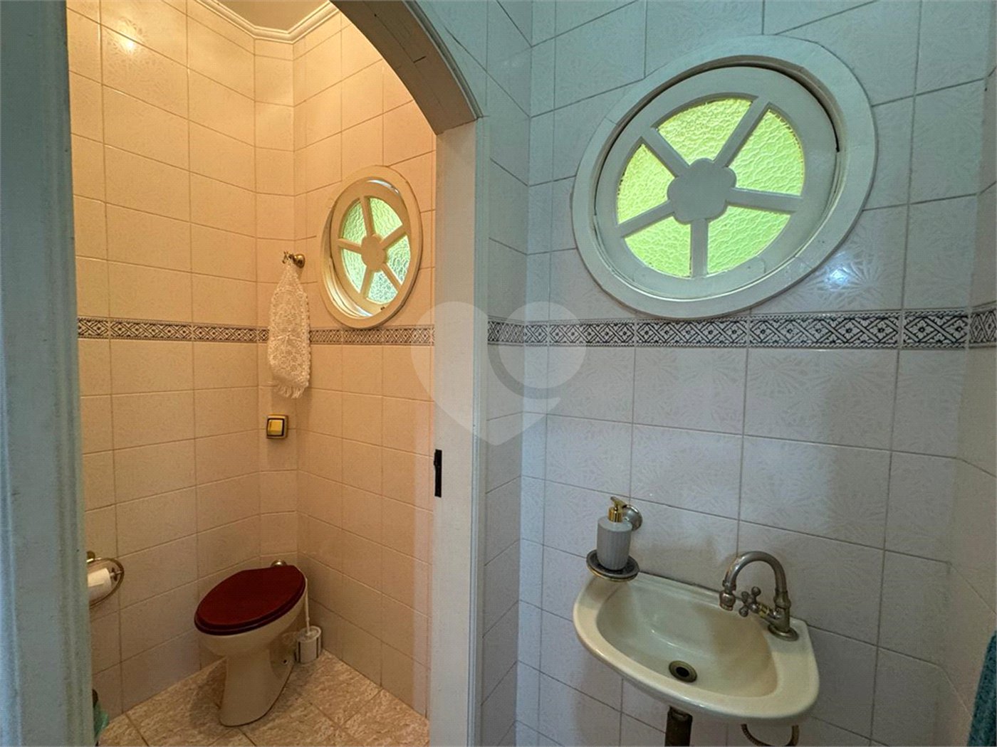 Casa à venda com 4 quartos, sendo 1 suíte,  em Vila Galvão, Guarulhos, SP