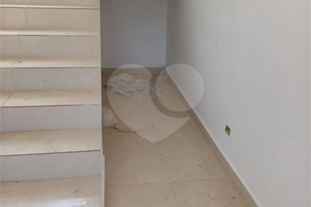 Sobrado à venda com 2 quartos, sendo 1 suíte, em Terras de São José, Mairinque, SP