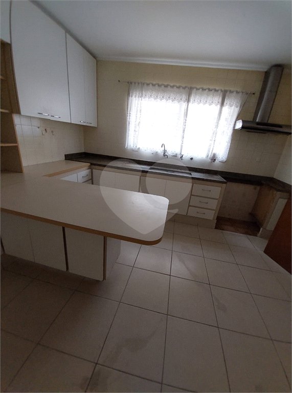 Sobrado à venda com 3 quartos, sendo 1 suíte, em Parque Jabaquara, São Paulo, SP