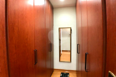 Sobrado à venda com 3 quartos, sendo 2 suítes, em Parada Inglesa, São Paulo, SP