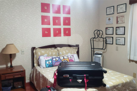 Sobrado à venda com 4 quartos, sendo 2 suítes, em Jardim Marajoara, São Paulo, SP