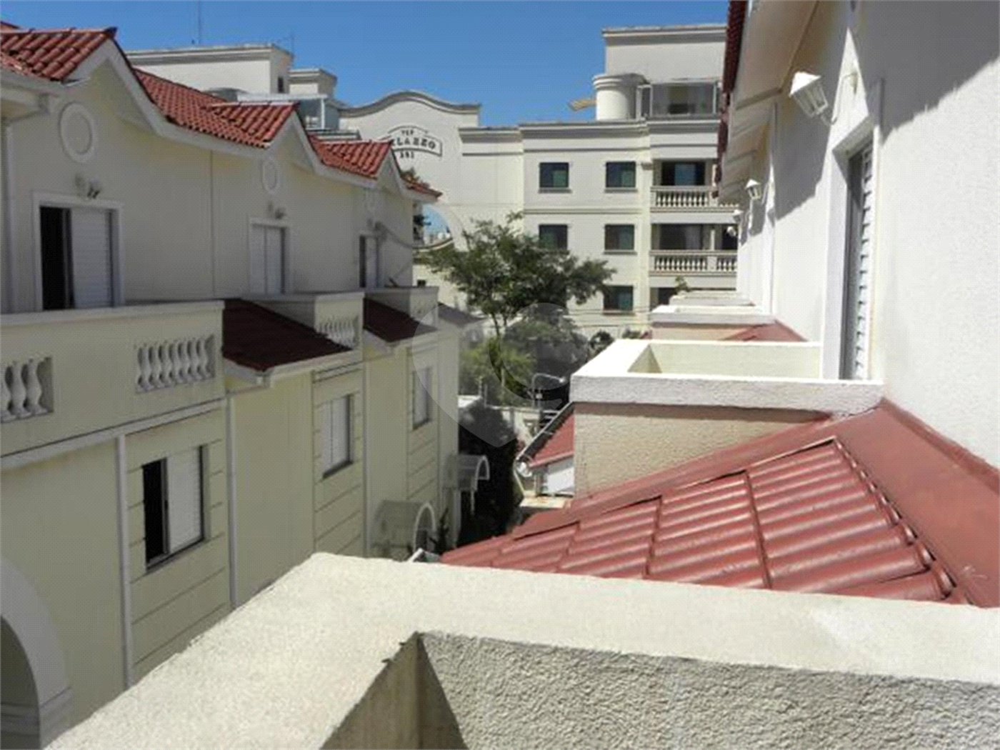 Casa à venda com 3 quartos, sendo 1 suíte, no condomínio Villas de São Francisco, São Paulo - SP