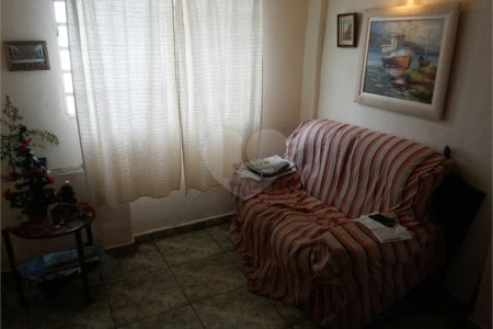 Casa à venda com 2 quartos em Vila Nivi, São Paulo, SP