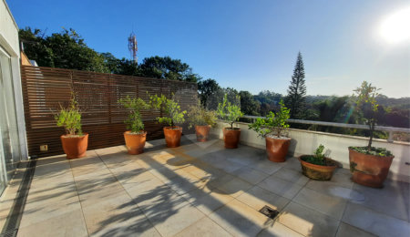 Casa à venda com 4 suítes no condomínio Las Cumbres, São Paulo - SP