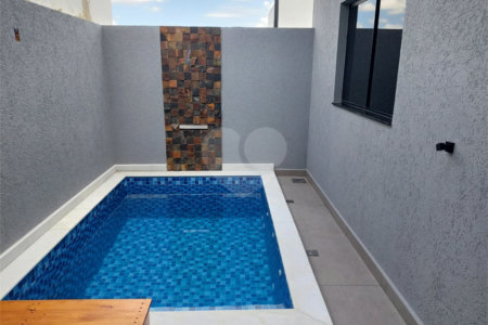 Casa à venda com 3 quartos, sendo 1 suíte, no condomínio Horto Florestal Villagio, Sorocaba - SP