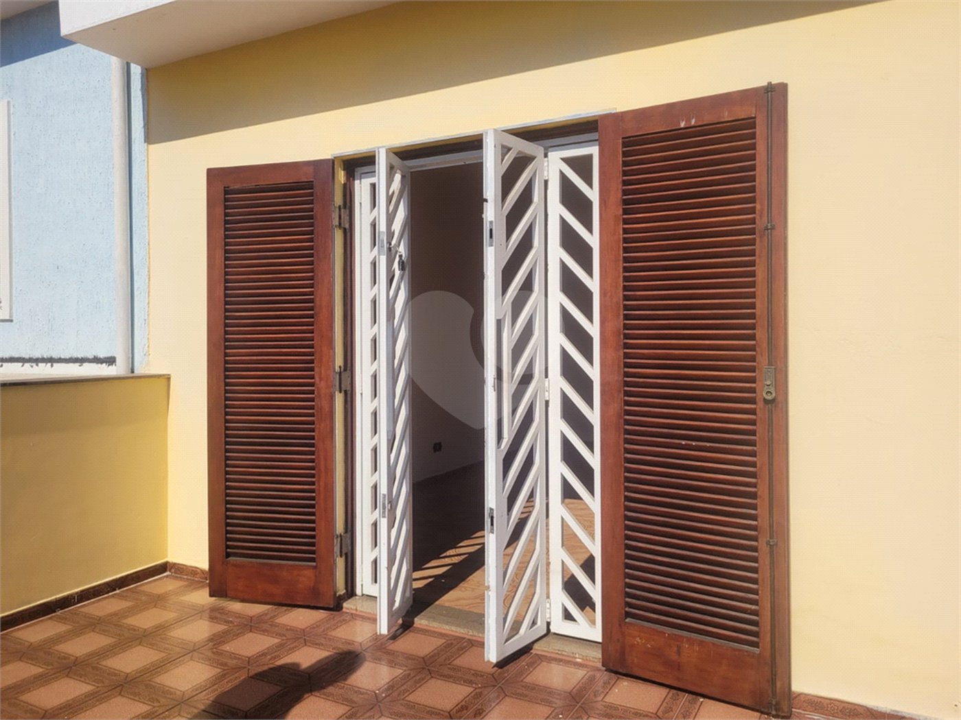 Sobrado à venda com 3 quartos, sendo 1 suíte,  em Vila Ester (zona Norte), São Paulo, SP