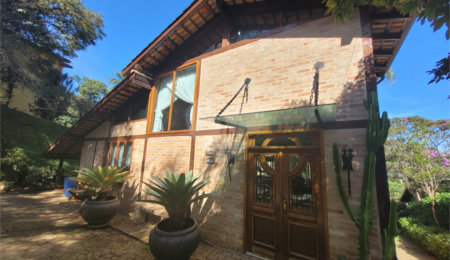 Casa à venda com 3 quartos, sendo 1 suíte,  no condomínio Residencial Bosque da Serra, Mairiporã - SP