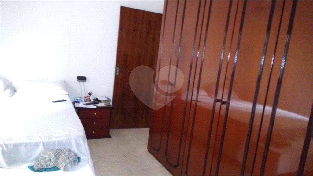Sobrado à venda com 3 quartos, sendo 1 suíte, em Jardim Suzano, Suzano, SP
