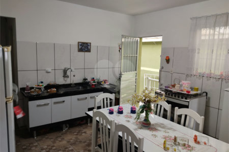 Casa à venda com 3 quartos em Jardim Moreira, Guarulhos, SP