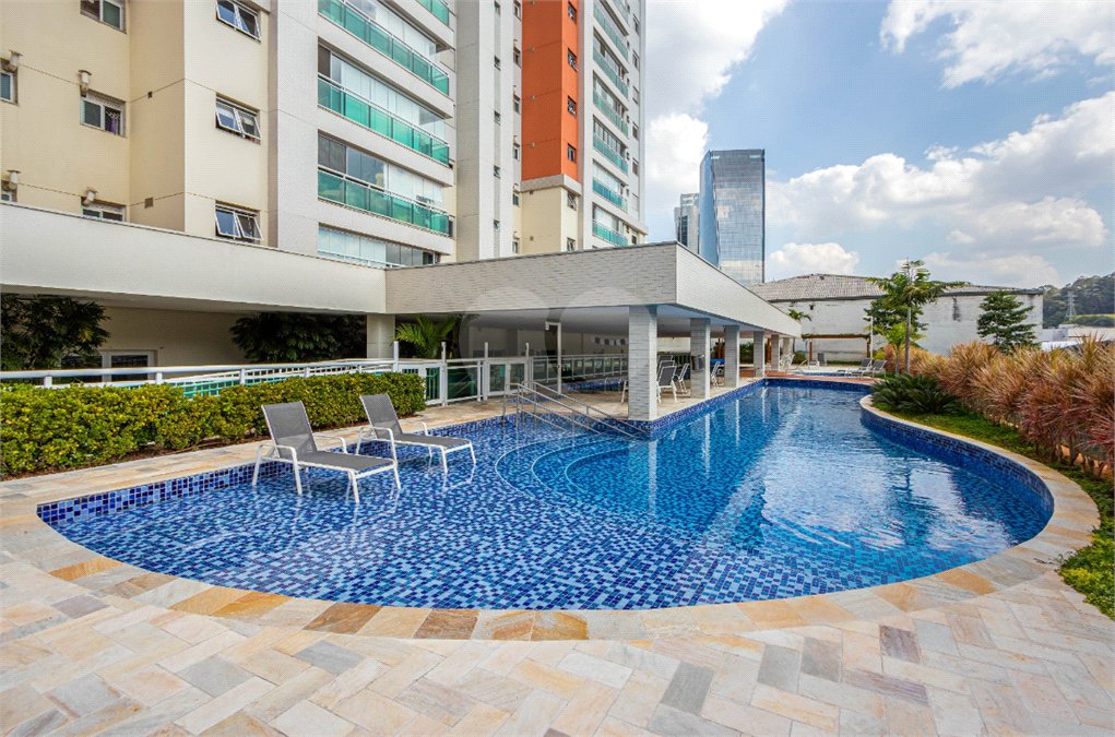 Apartamento à venda com 3 quartos, sendo 1 suíte,  em Vila Cruzeiro, São Paulo, SP