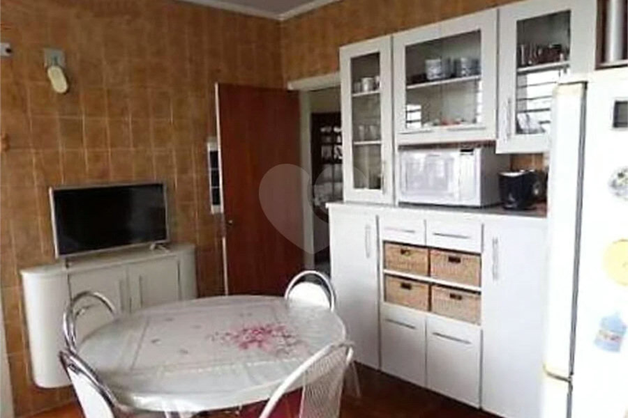 Apartamento próximo ao Metro com 03 dormitórios e 01 Suíte, 2 vagas á venda na Vila Mariana!