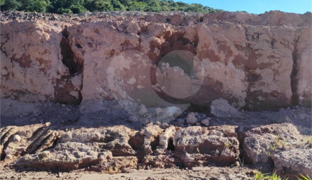 Terreno à venda no condomínio Portal Lamis, Bom Jesus dos Perdões - SP