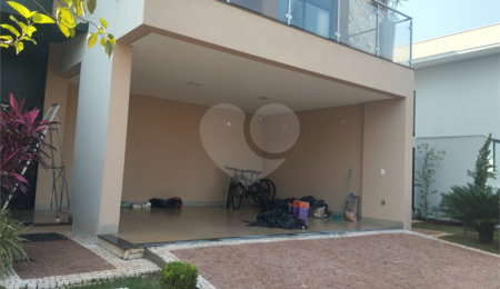 Casa à venda com 3 suítes em Jardim Salto Grande, Araraquara, SP