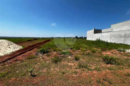 Terreno à venda com 3 quartos, sendo 1 suíte,  em Parque Itapê, Itapetininga, SP