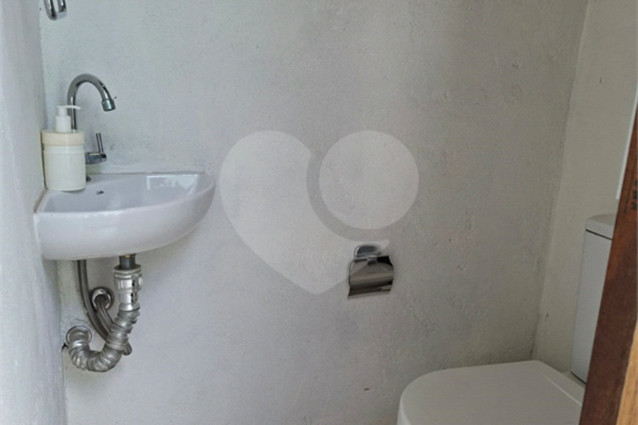Sobrado à venda com 3 quartos, sendo 1 suíte,  em Tremembé, São Paulo, SP