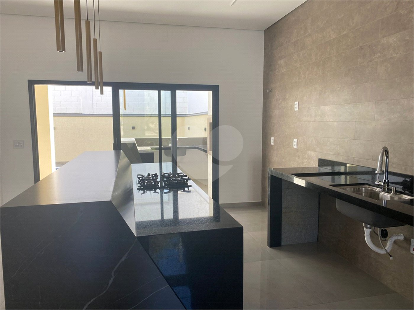 Casa à venda com 3 suítes no condomínio Golden Park Residence, Sorocaba - SP