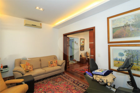 Casa à venda com 4 suítes no condomínio Vila Alba, São Paulo - SP