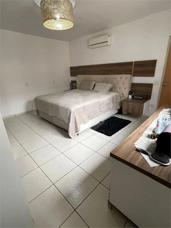 Sobrado à venda com 3 suítes em Vila Euclides, São Bernardo do Campo, SP