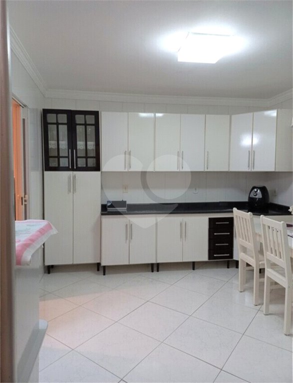Sobrado à venda com 2 quartos em Jardim Santa Emília, São Paulo, SP