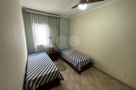 Apartamento para venda na Praia da Enseada em Guarujá/SP.