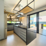 Casa à venda com 4 suítes, no condomínio Villa dos Pinheiros, Indaiatuba - SP