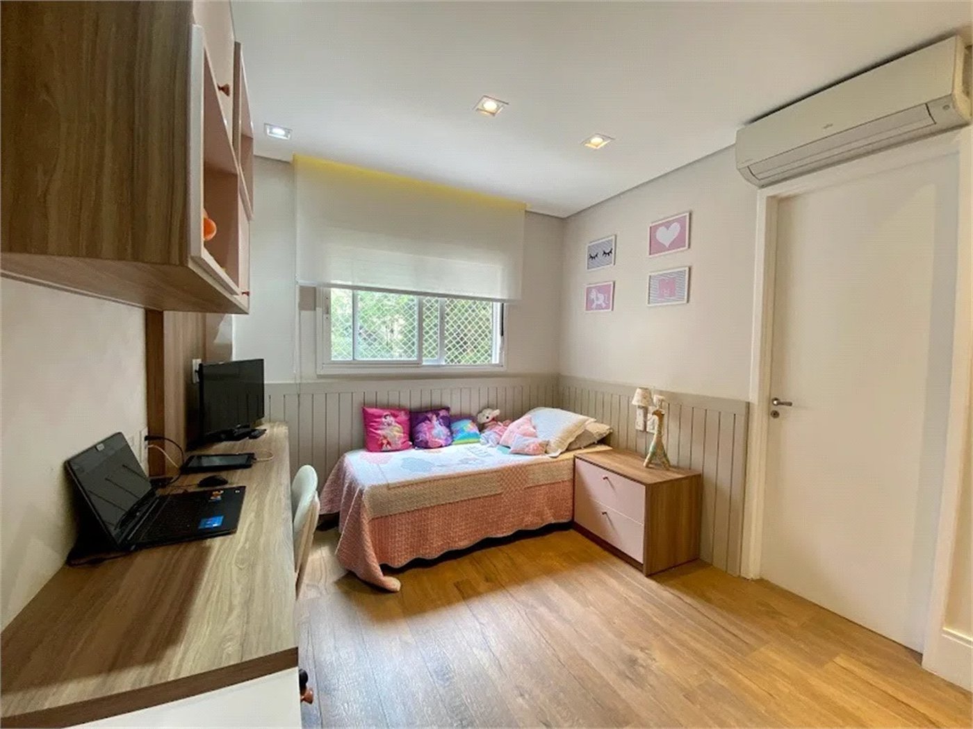 Apartamento à venda com 3 suítes em Vila Suzana, São Paulo, SP